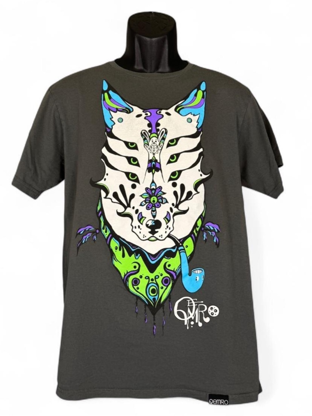 Qemro psychedelic pipe wolf 2-Sided Dreamcatcher EDM charcoal men’s tee size M